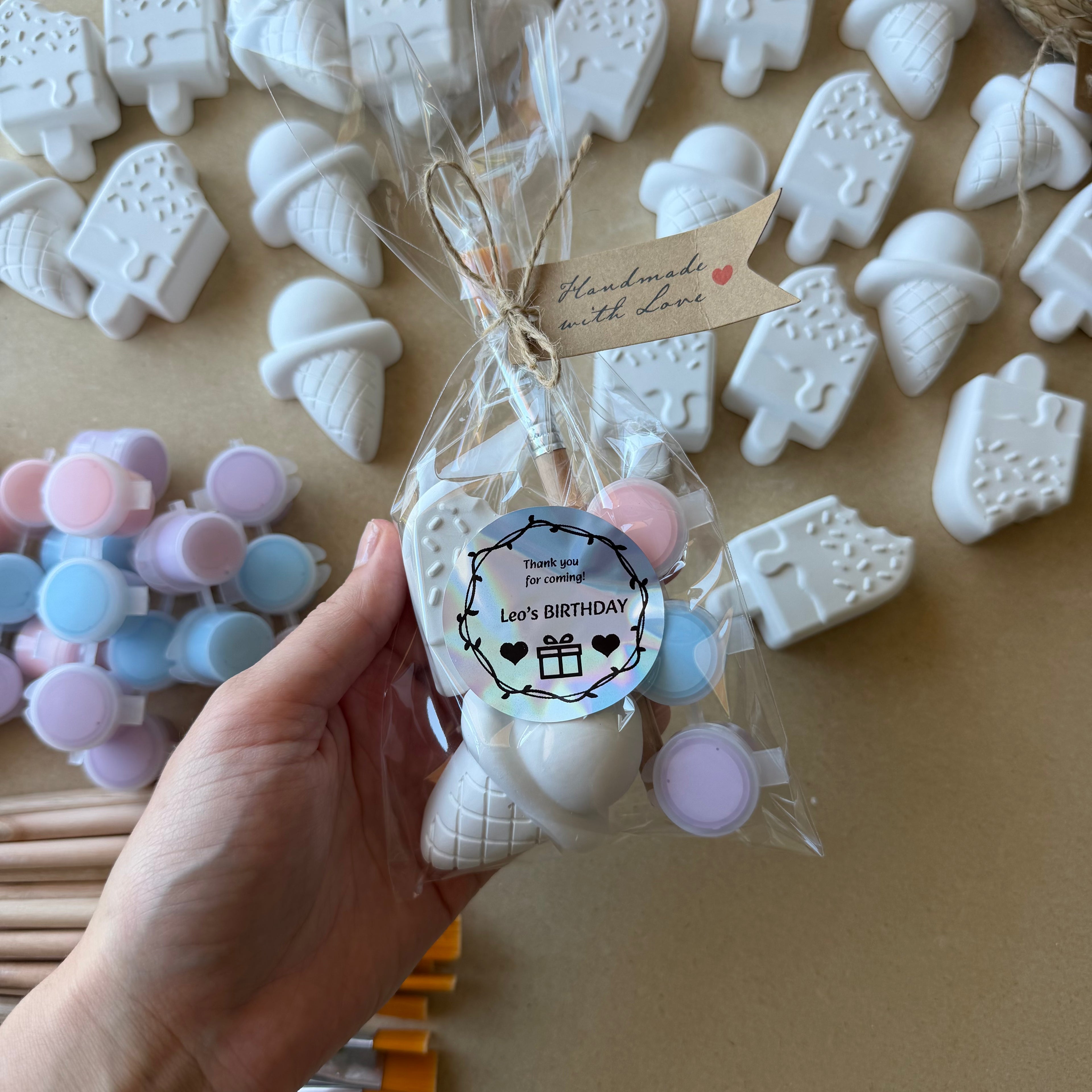 ICE CREAM FIGURES